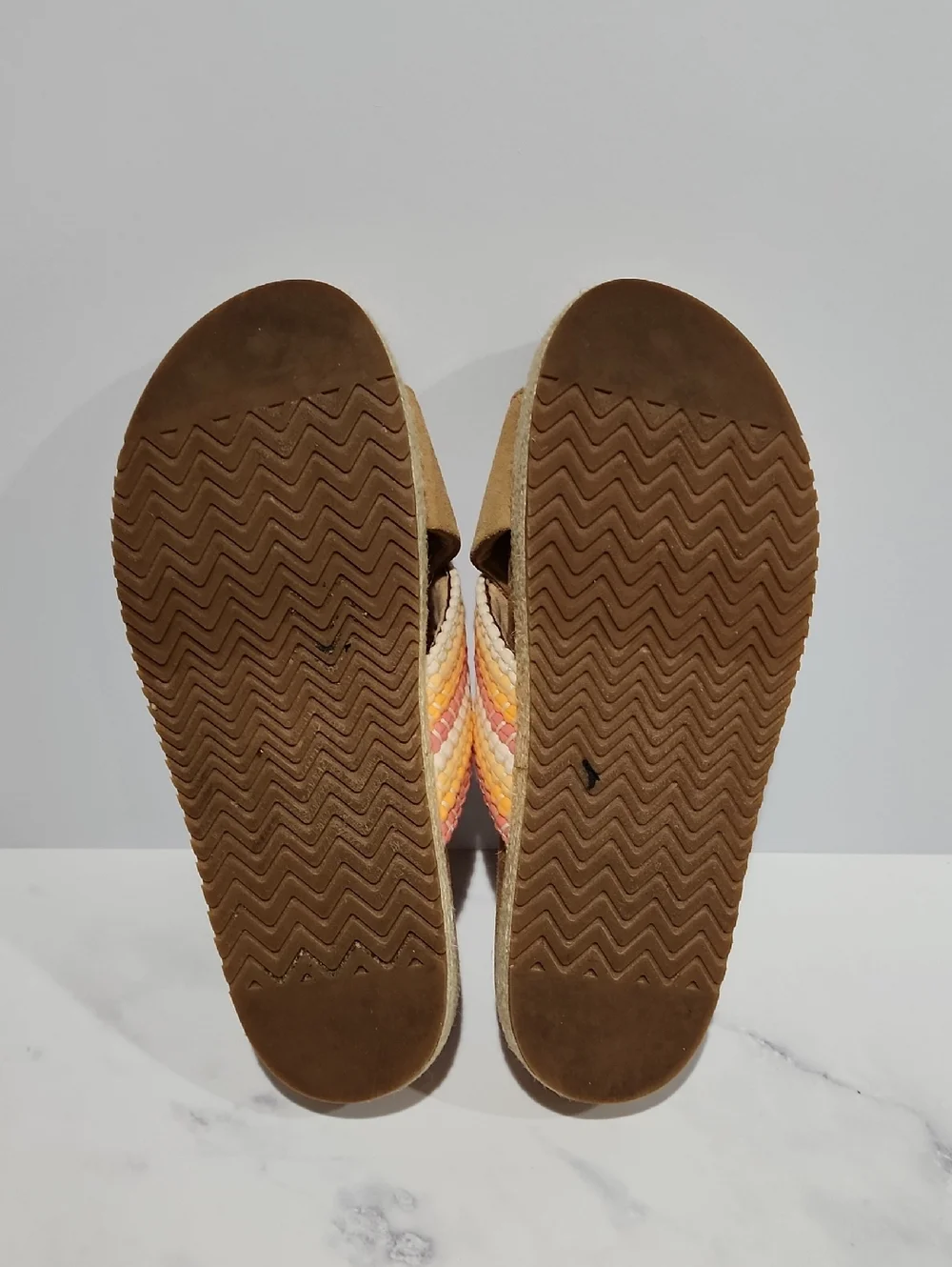 Toms casual stylish